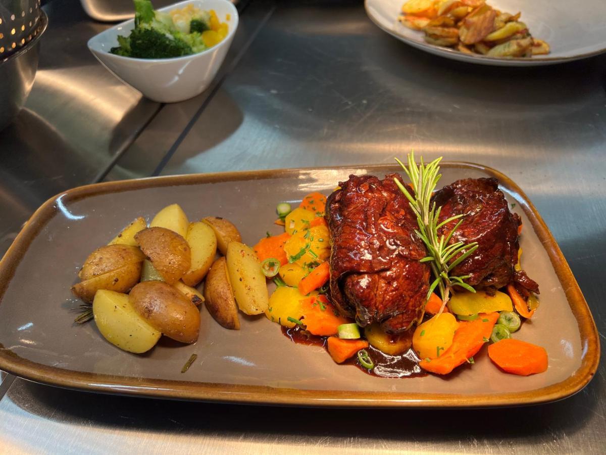 Hotel Zum Anker-Thulls Restaurant Neumagen-Dhron Eksteriør billede