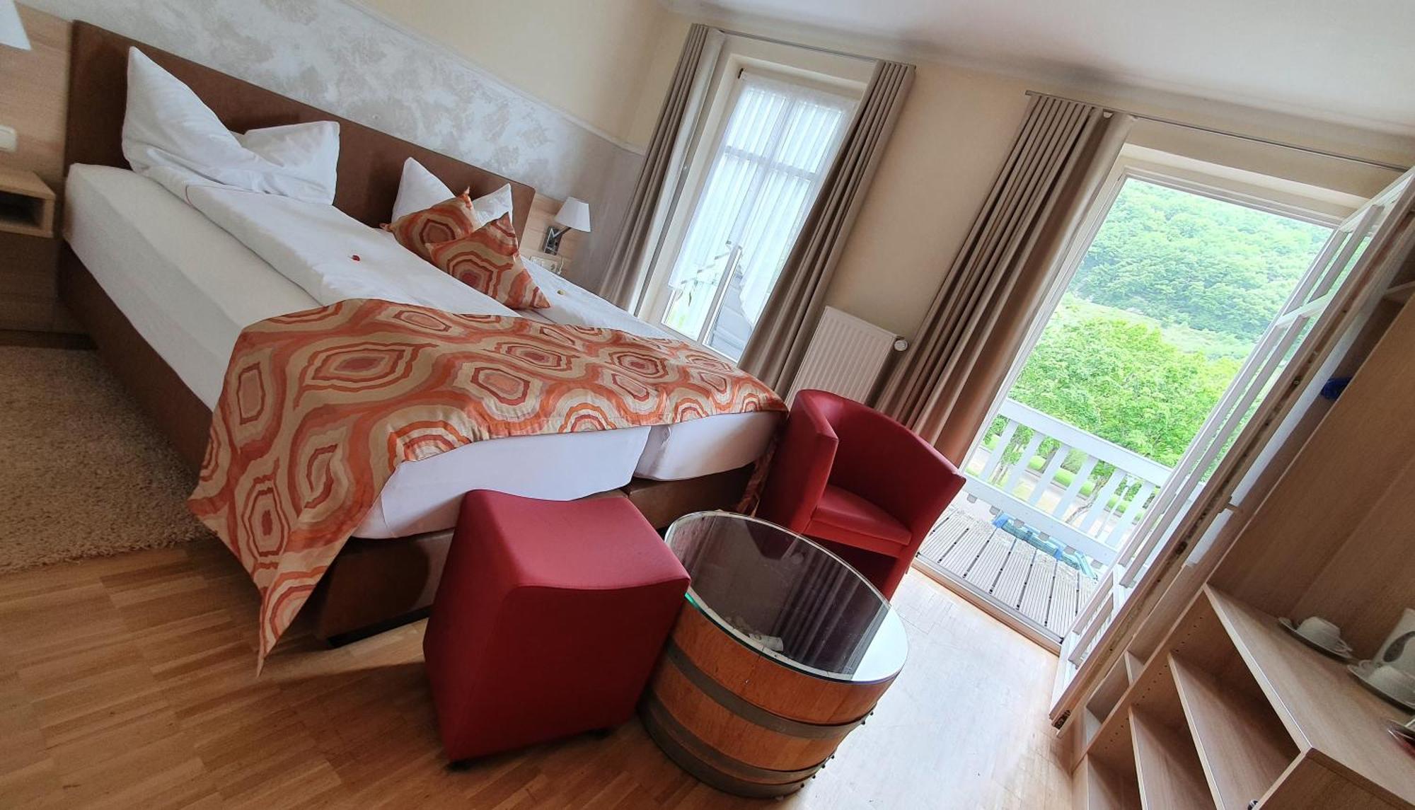 Hotel Zum Anker-Thulls Restaurant Neumagen-Dhron Eksteriør billede