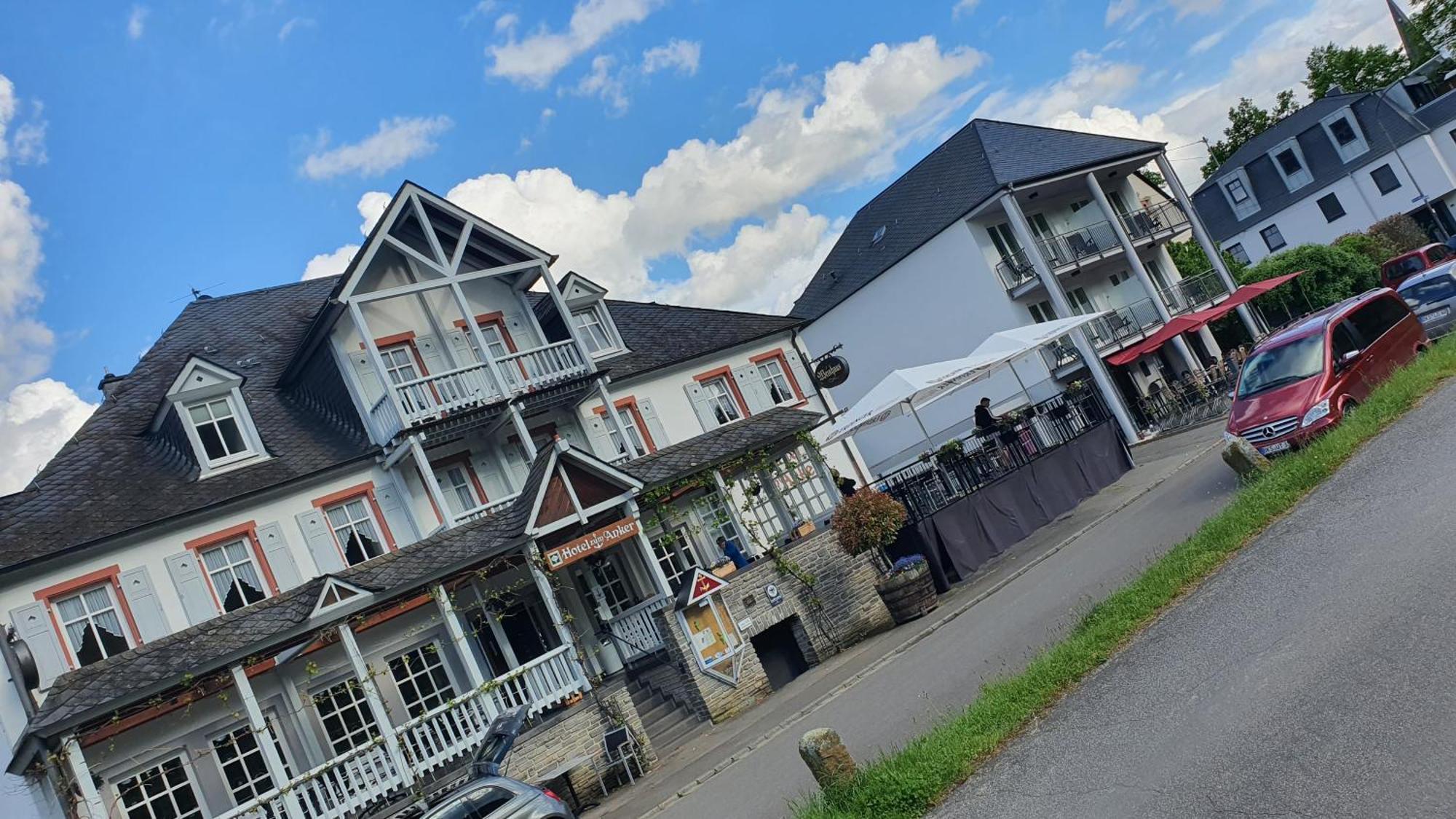 Hotel Zum Anker-Thulls Restaurant Neumagen-Dhron Eksteriør billede