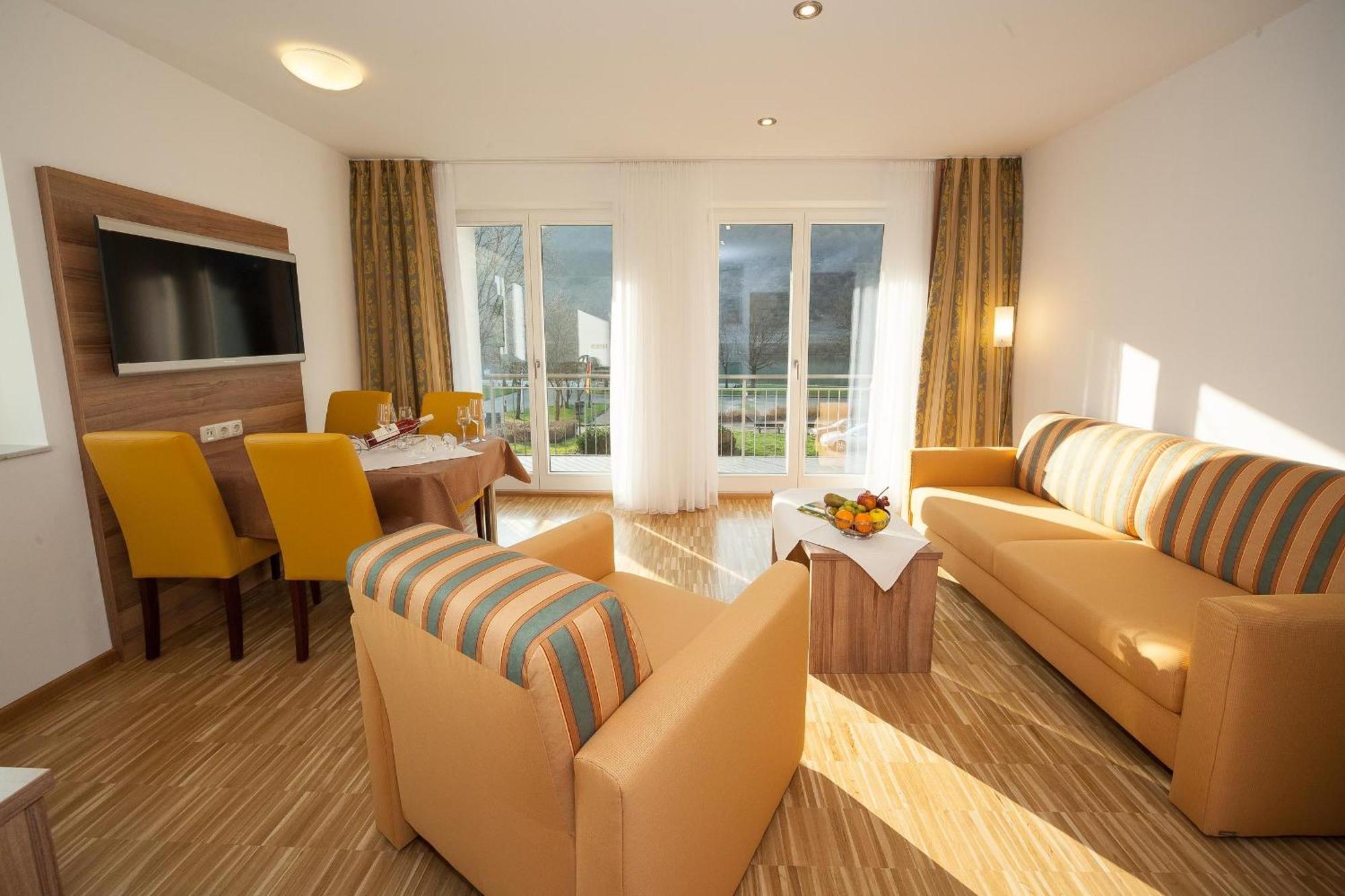 Hotel Zum Anker-Thulls Restaurant Neumagen-Dhron Eksteriør billede