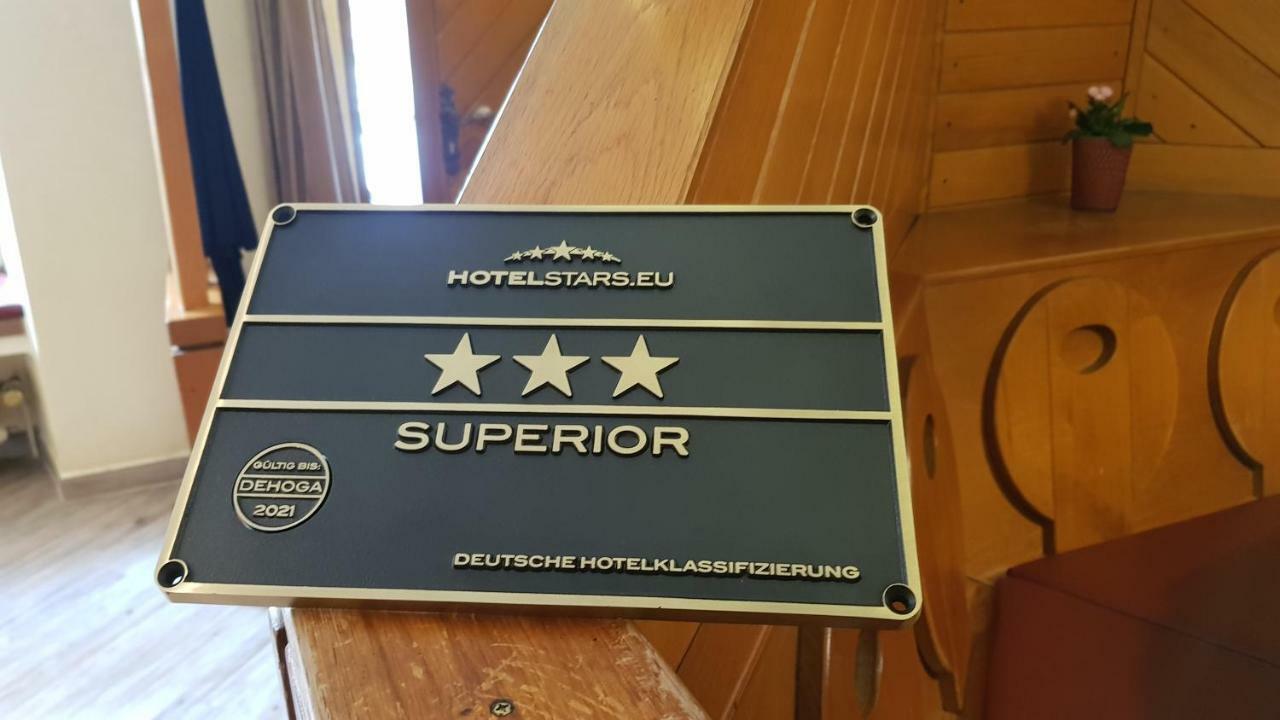 Hotel Zum Anker-Thulls Restaurant Neumagen-Dhron Eksteriør billede